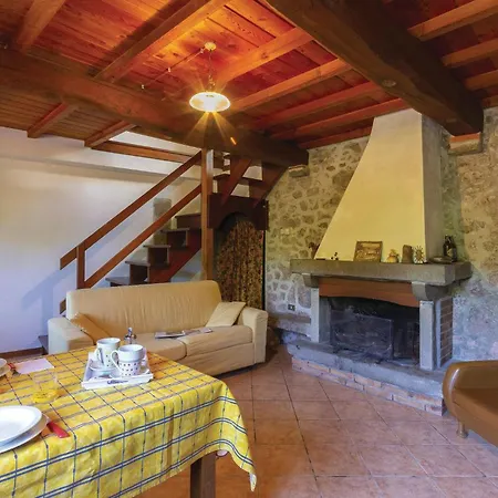 Lovely Apartment In Casoli Lu With Kitchen Apartment Cocciglia